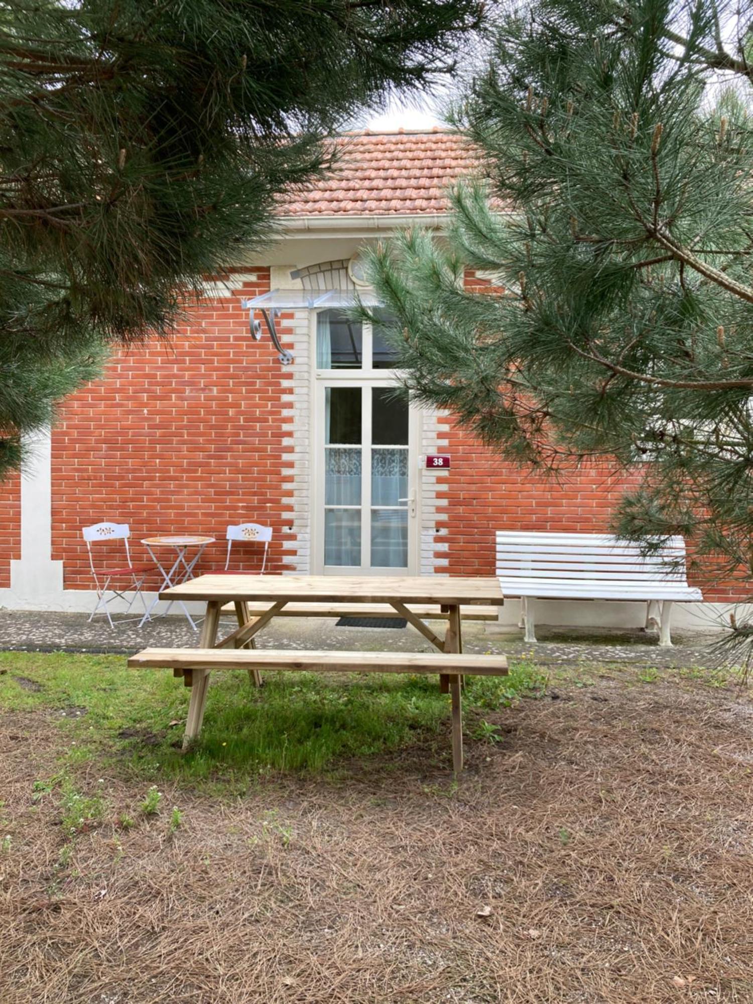 La Rosaire Apartment Soulac-sur-Mer Bagian luar foto